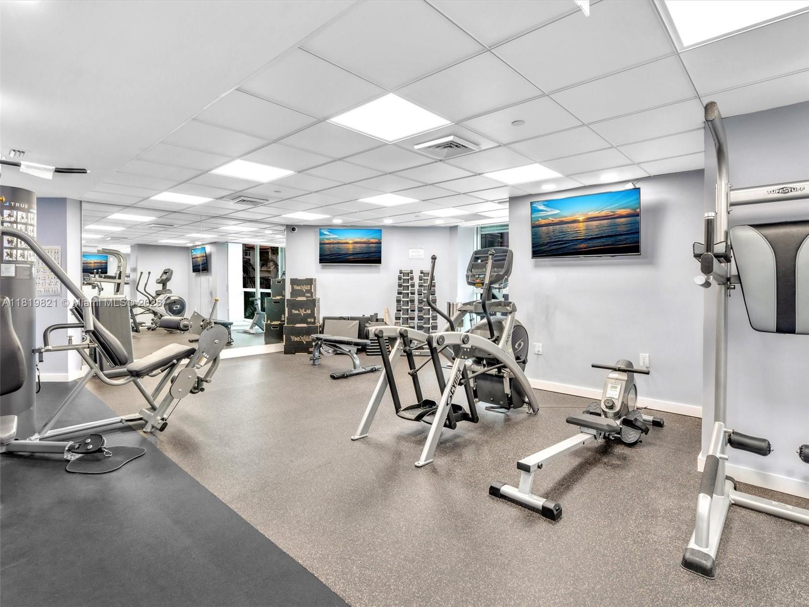 OCEANIA V CONDO - Residential