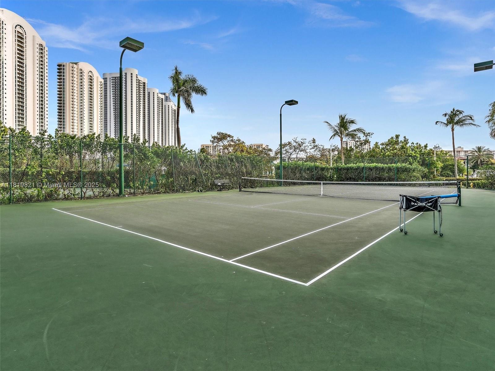 OCEANIA V CONDO - Residential