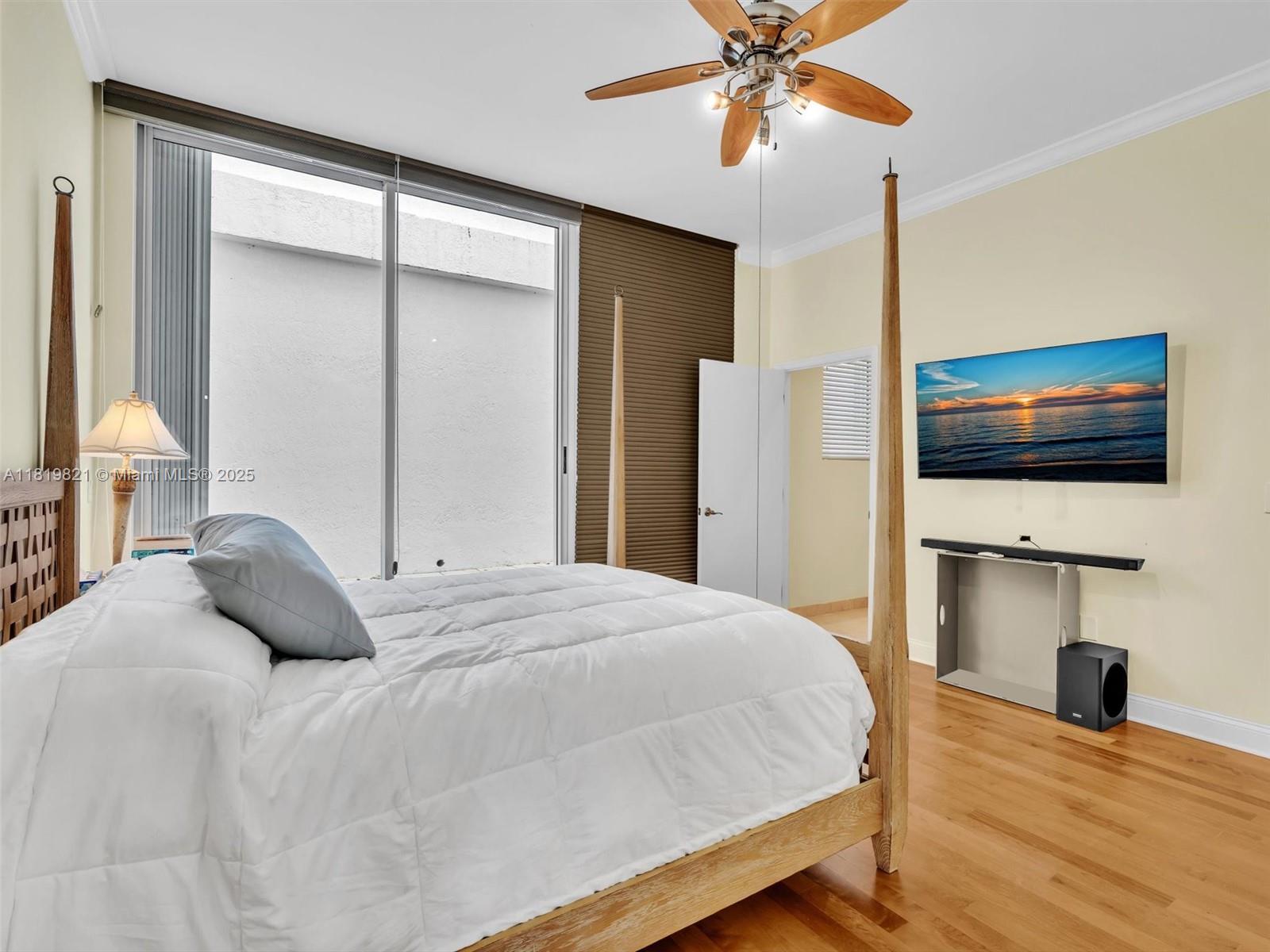 OCEANIA V CONDO - Residential