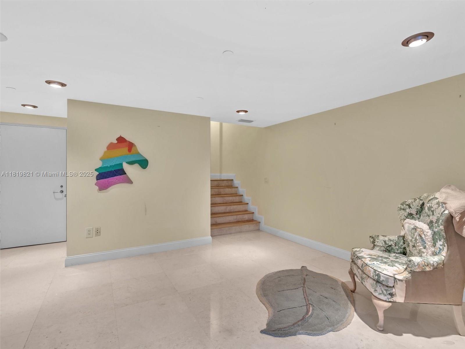 OCEANIA V CONDO - Residential