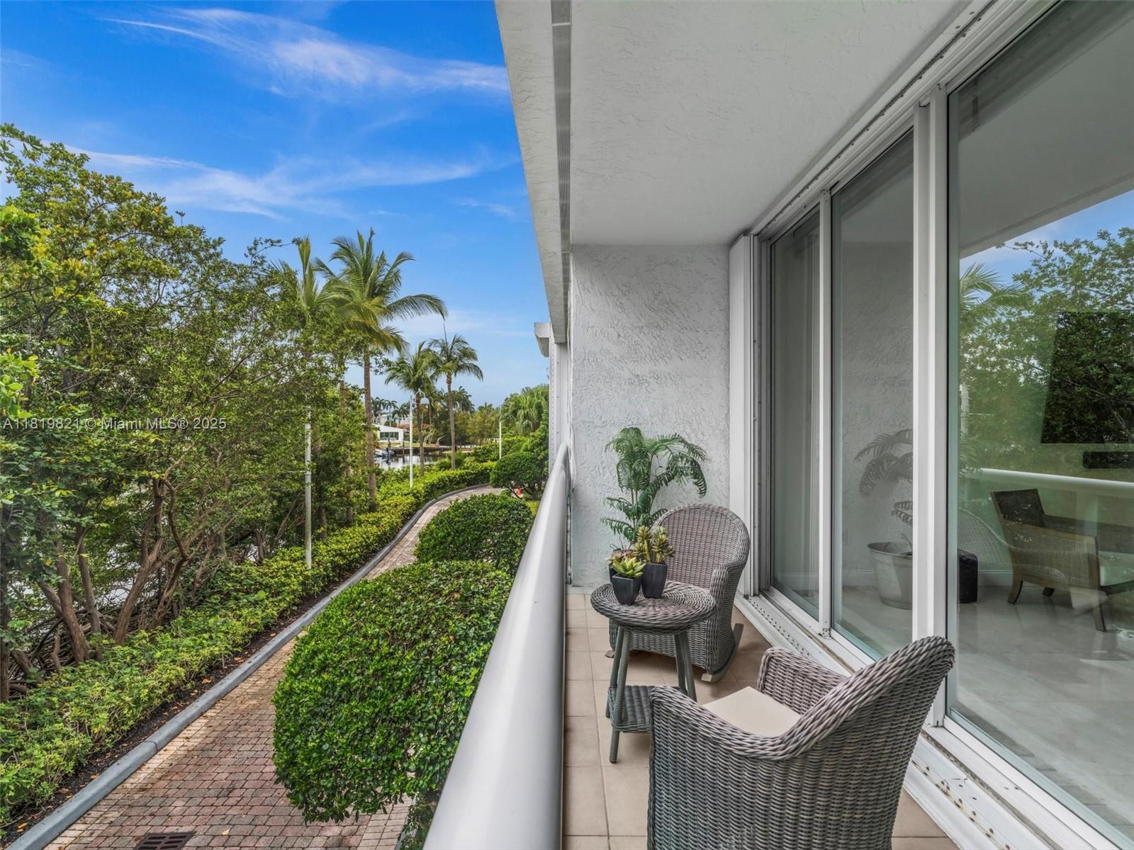 OCEANIA V CONDO - Residential