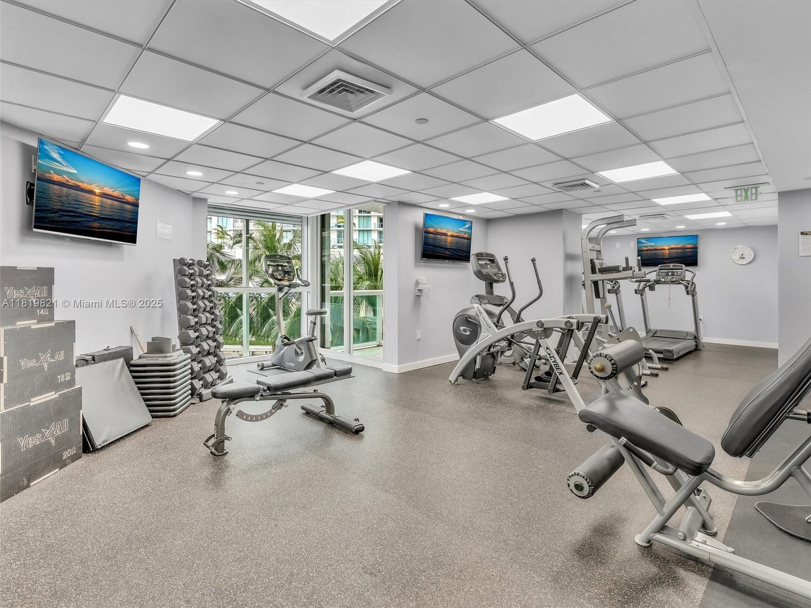 OCEANIA V CONDO - Residential