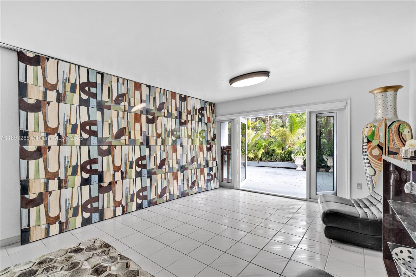 KENDALL GROVE CLUSTER HOM - Residential Lease