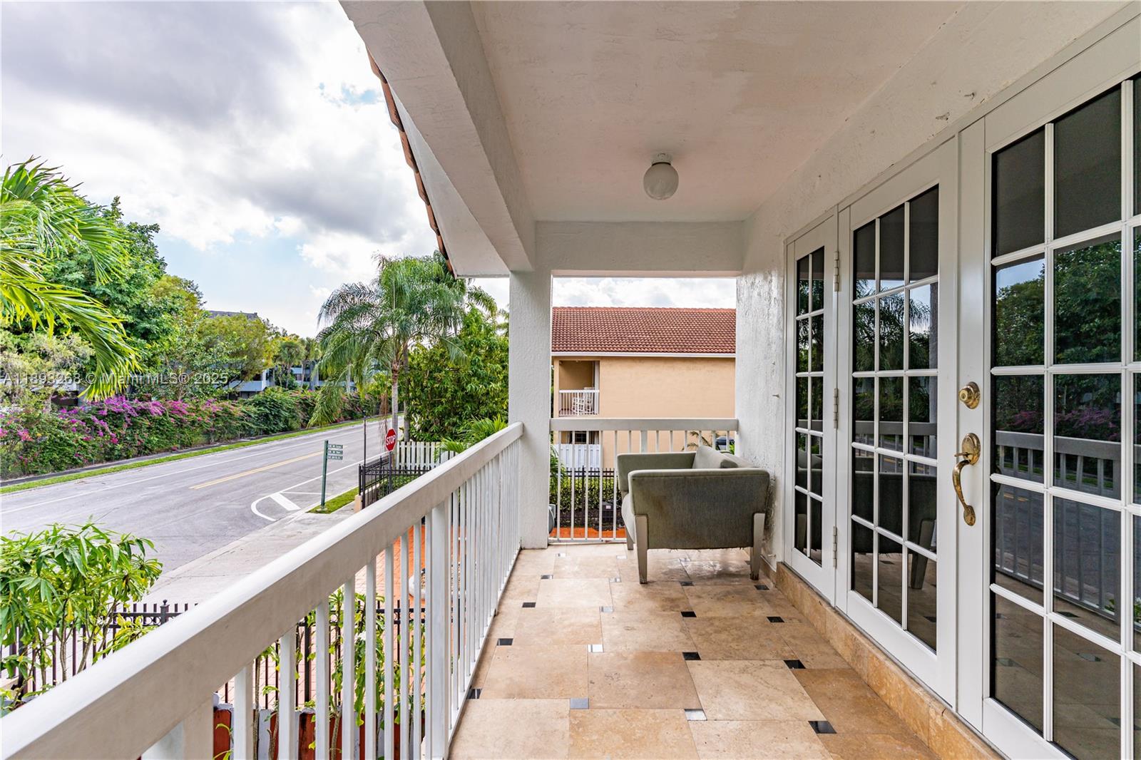 KENDALL GROVE CLUSTER HOM - Residential Lease