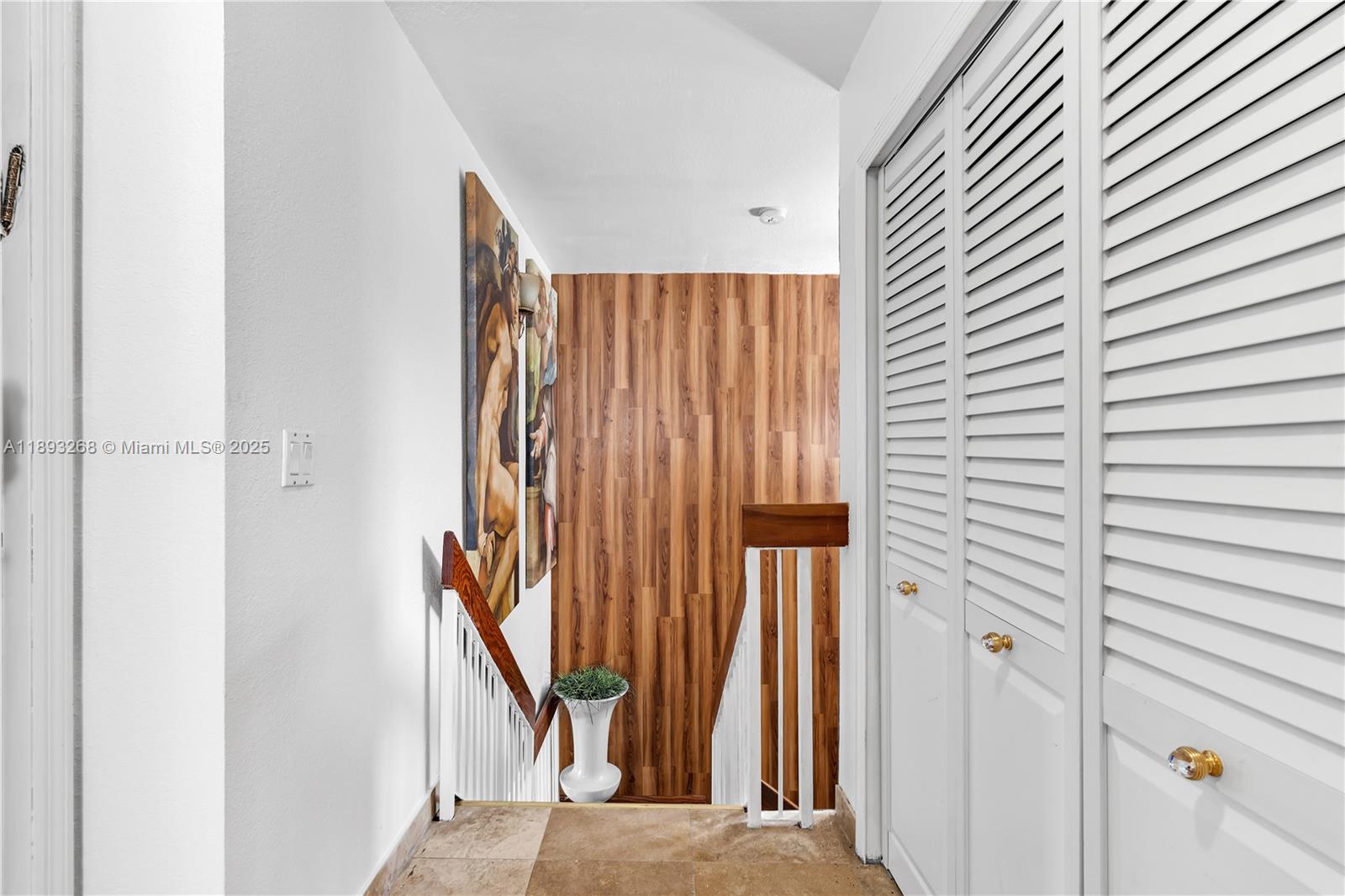 KENDALL GROVE CLUSTER HOM - Residential Lease