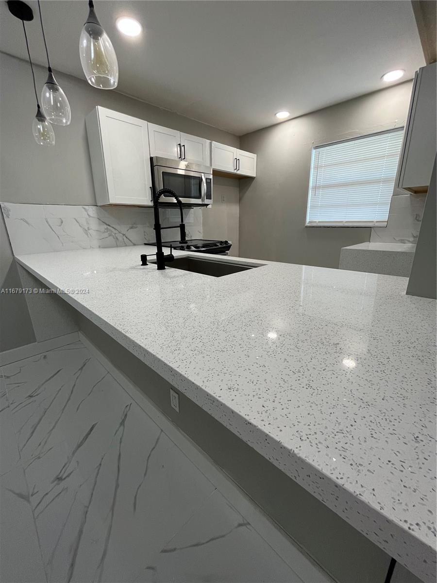 ELDERBERRY GARDENS CONDO - Residential Lease