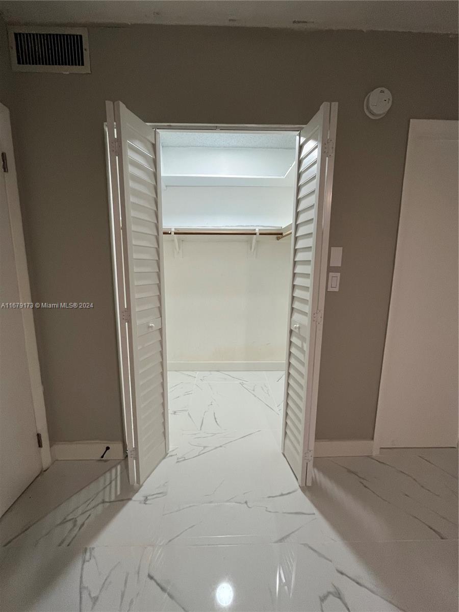 ELDERBERRY GARDENS CONDO - Residential Lease