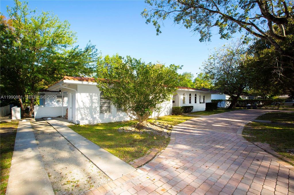 Photo of 5921 Turin St, Coral Gables, FL 33146 (MLS # A11990801)