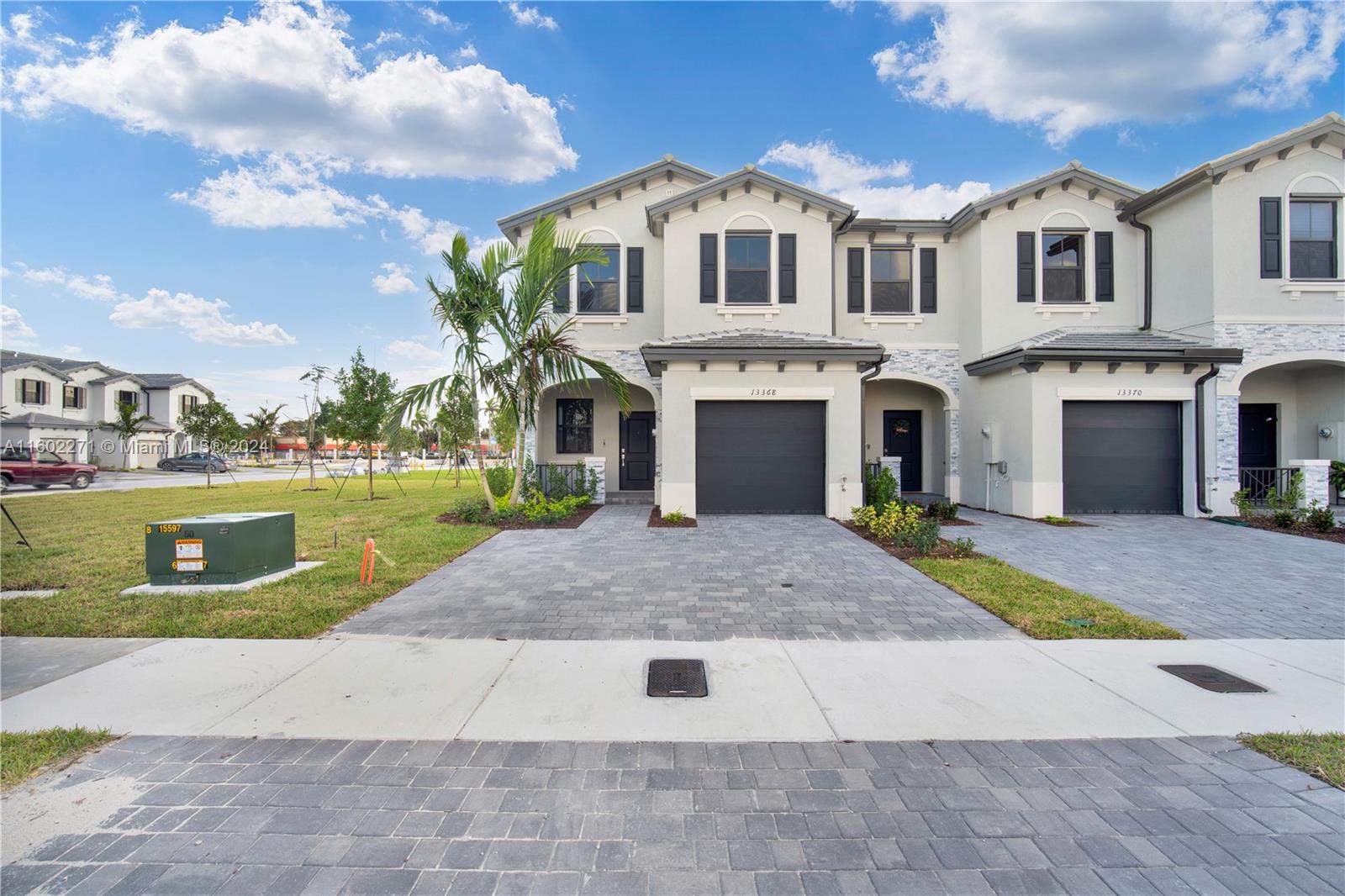 PINE ISLE - Residential