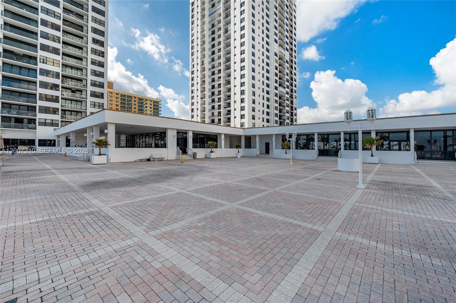 CATANIA CONDO - Residential