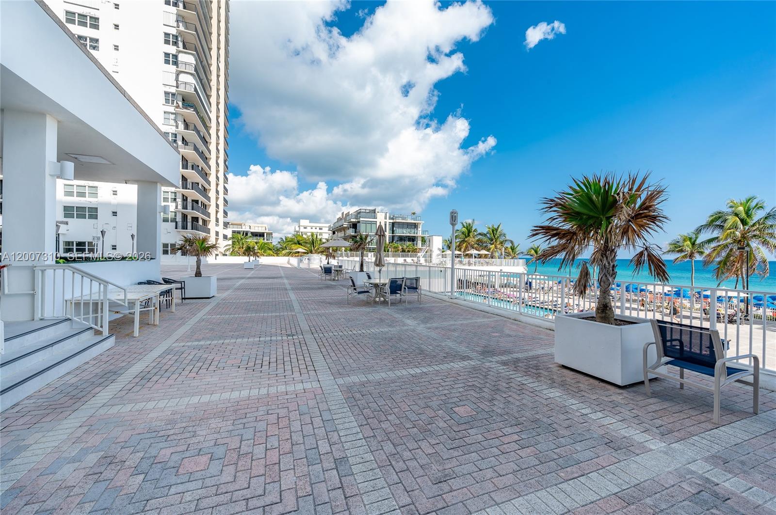 CATANIA CONDO - Residential