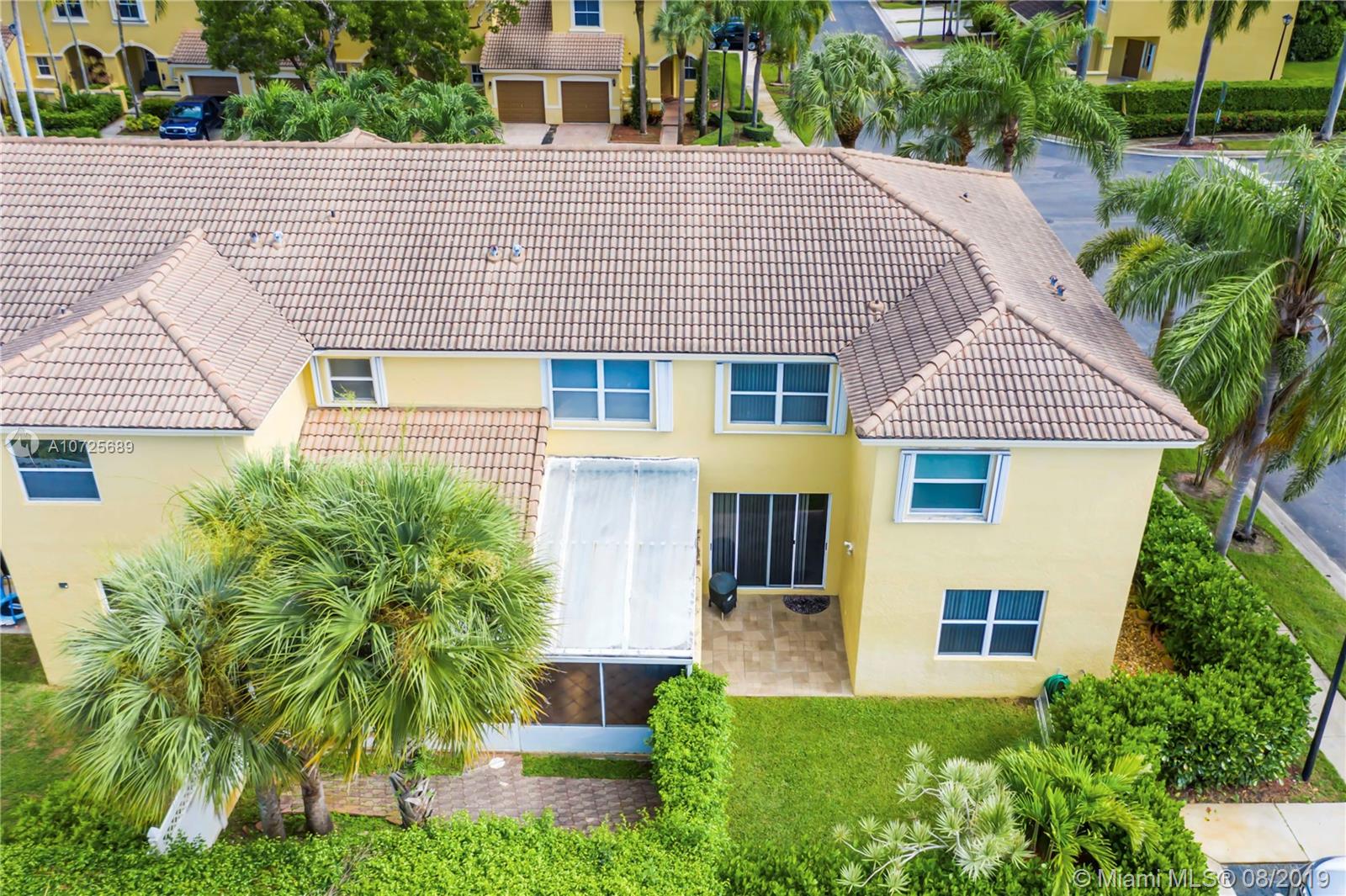 PEMBROKE SHORES - Residential