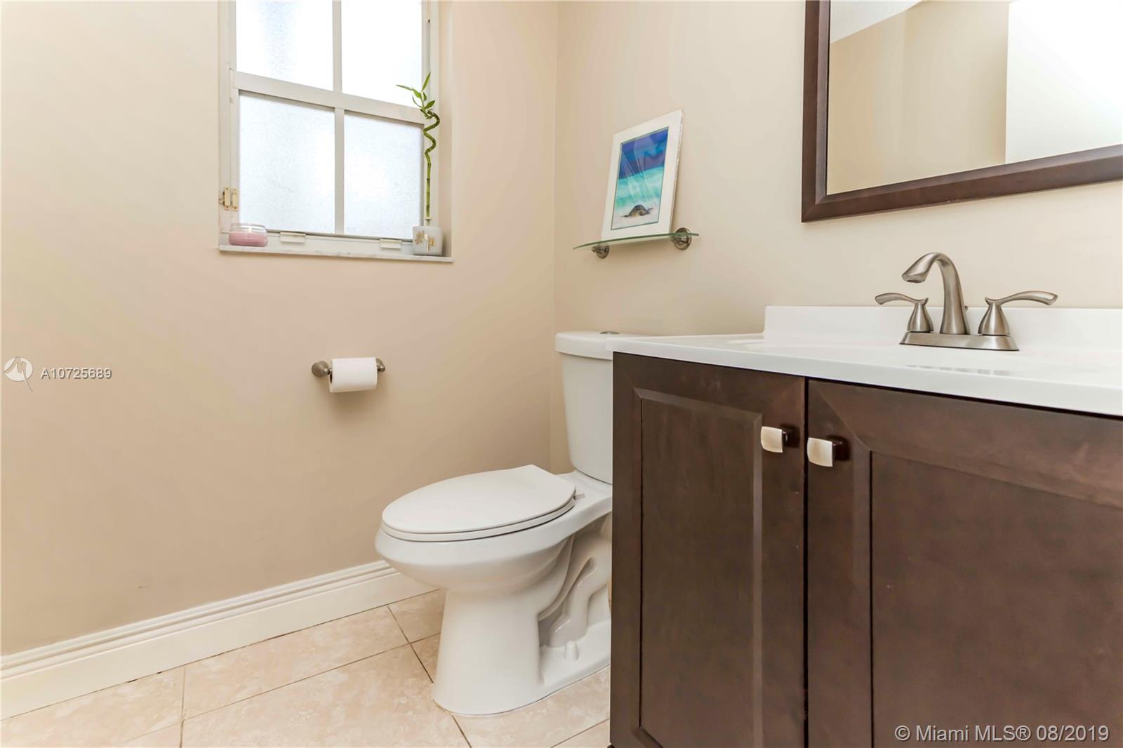 PEMBROKE SHORES - Residential