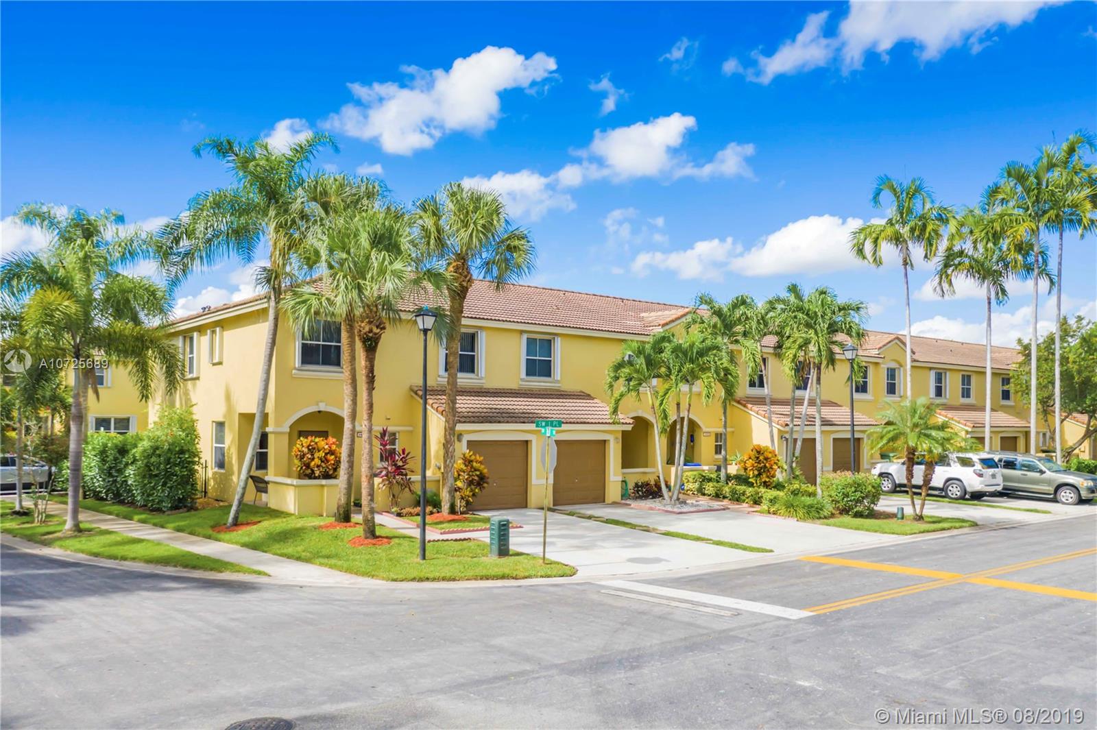 PEMBROKE SHORES - Residential