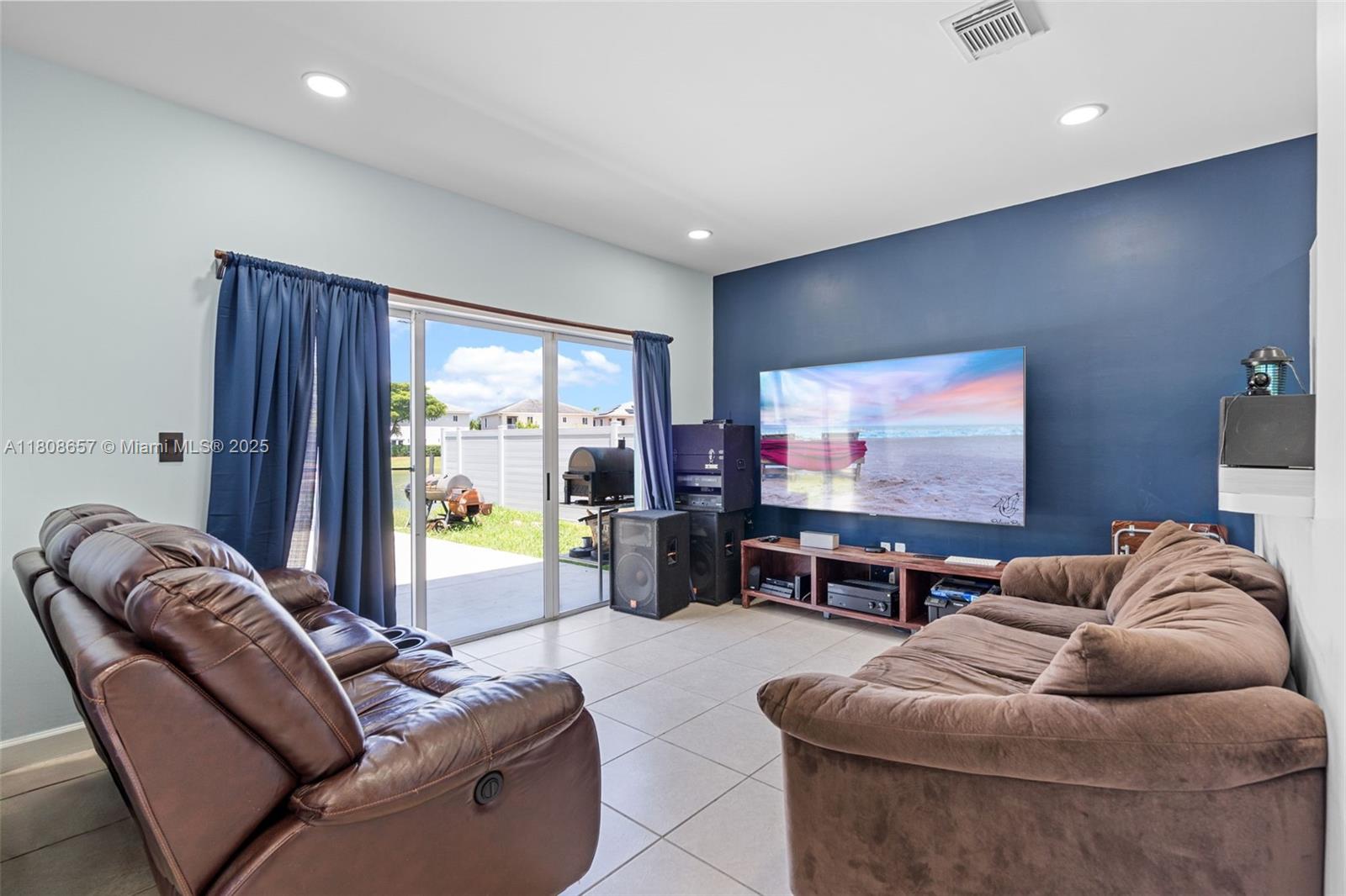 BIMINI AT THE OASIS - Residential