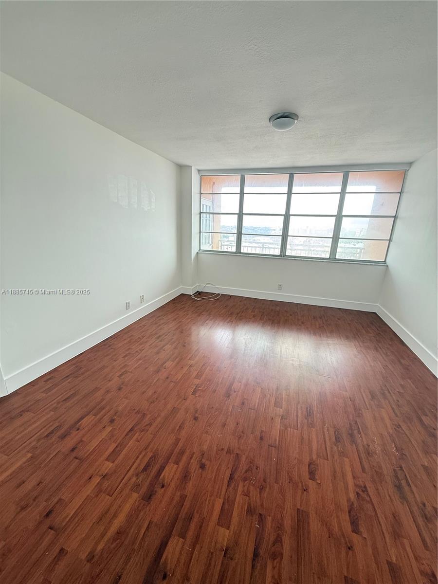 CRESTVIEW TOWERS CONDO - Residential Lease