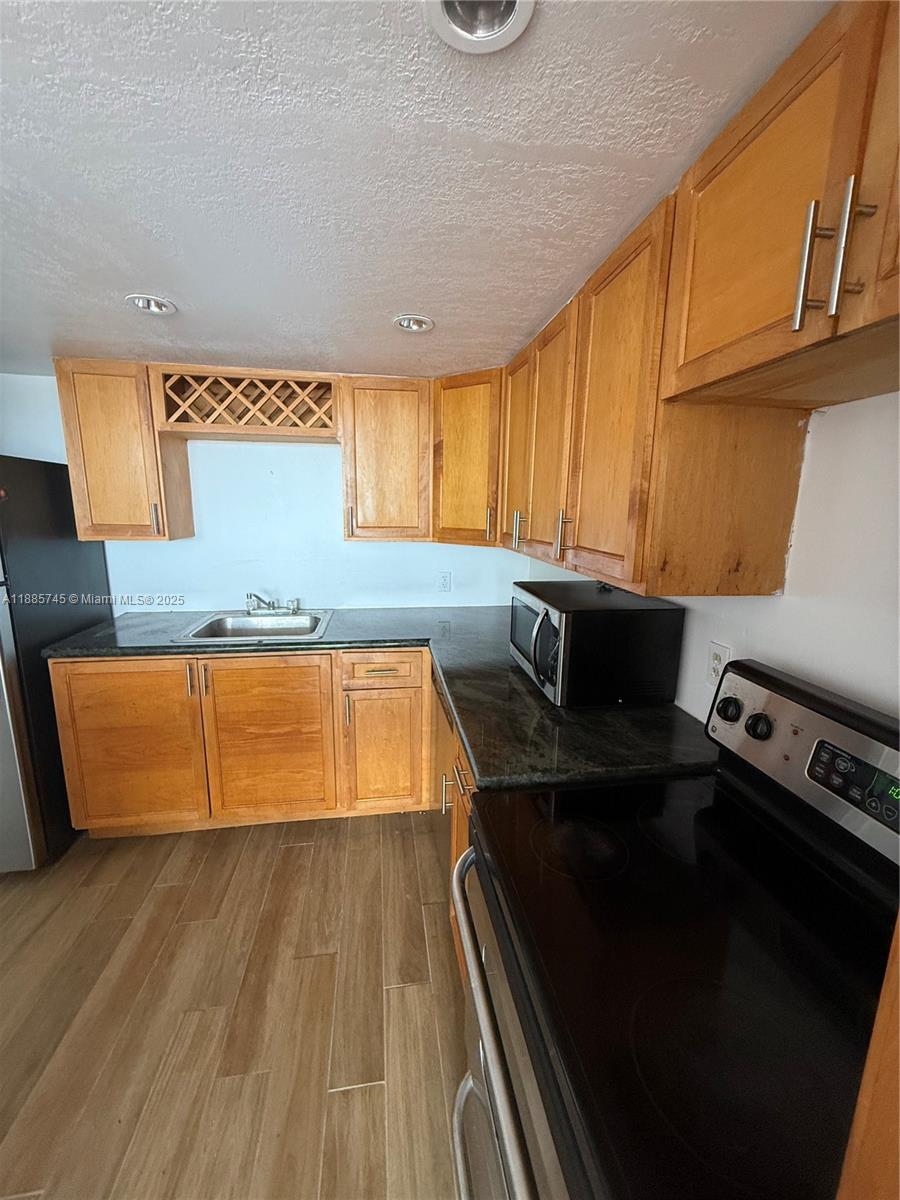 CRESTVIEW TOWERS CONDO - Residential Lease