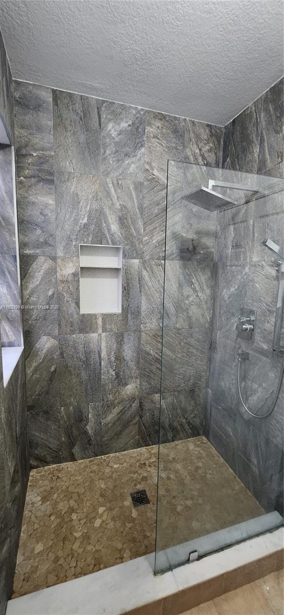 SAGA BAY TOWNHOMES 1ST AD - Residential