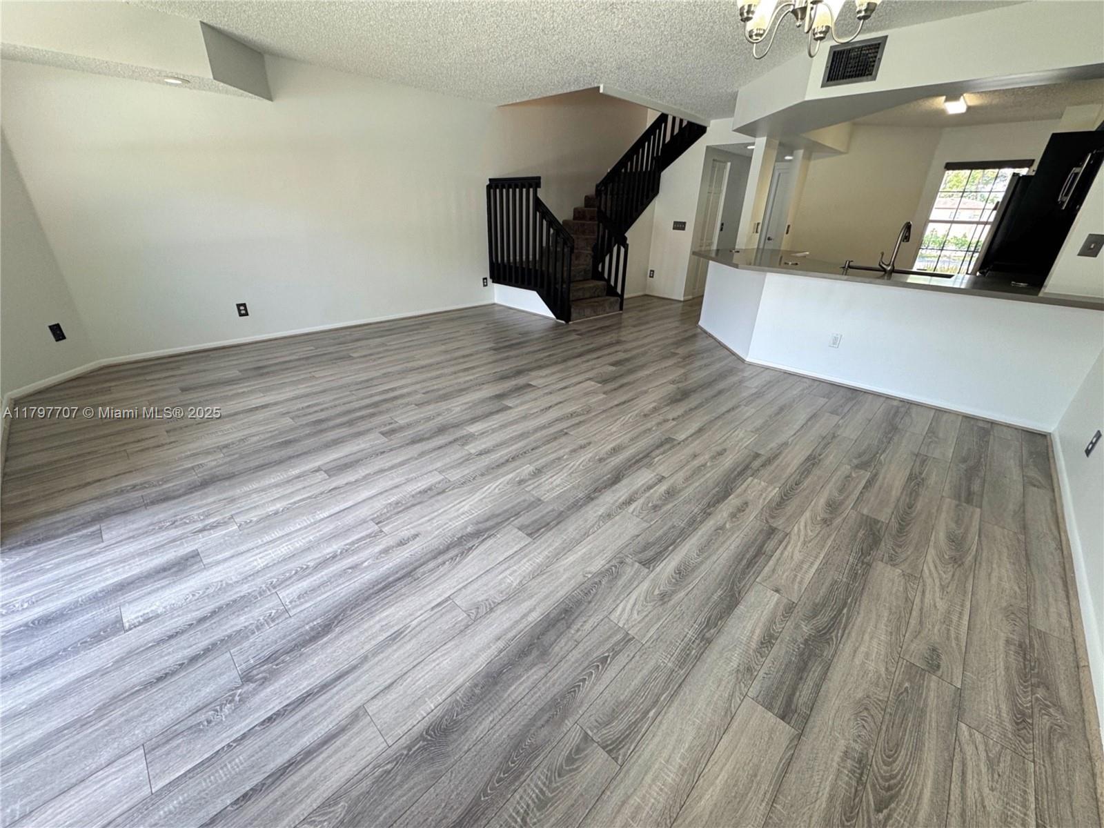 8135 Southgate Blvd