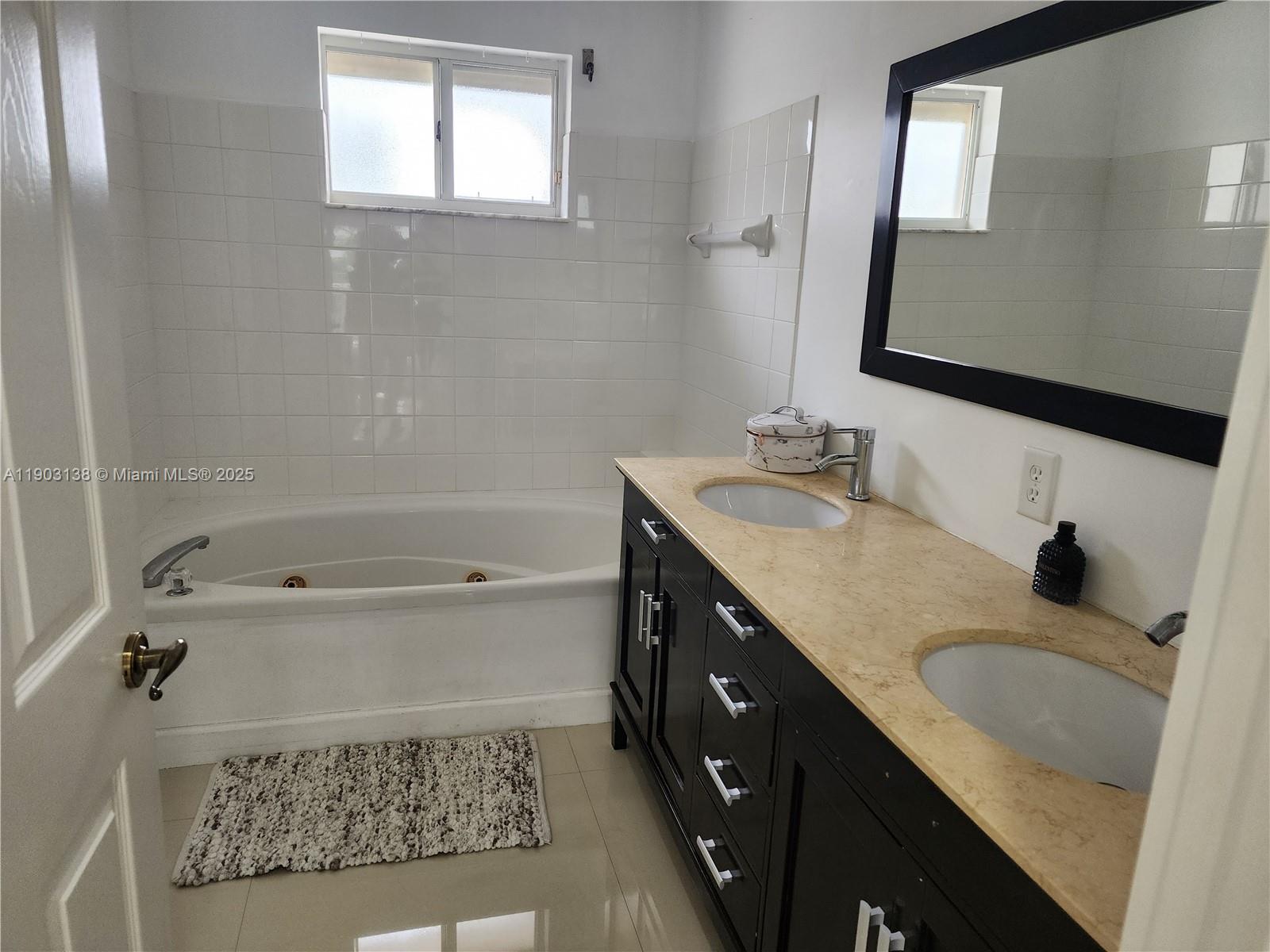 DORAL CHASE 1 ST ADDN AME - Residential Lease