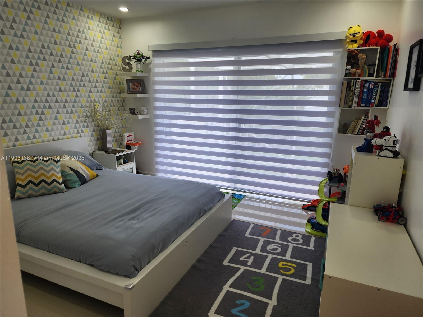 DORAL CHASE 1 ST ADDN AME - Residential Lease