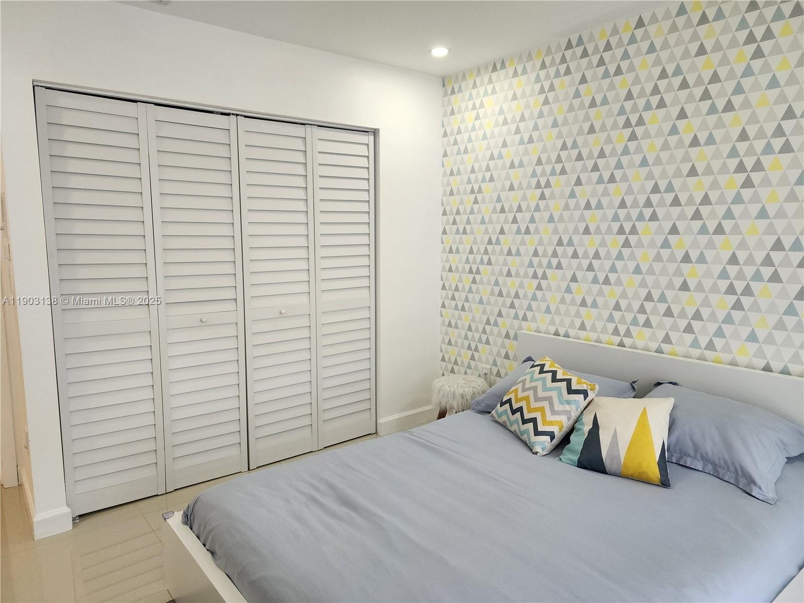 DORAL CHASE 1 ST ADDN AME - Residential Lease