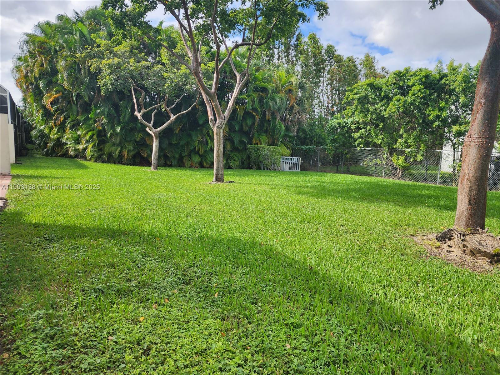 DORAL CHASE 1 ST ADDN AME - Residential Lease