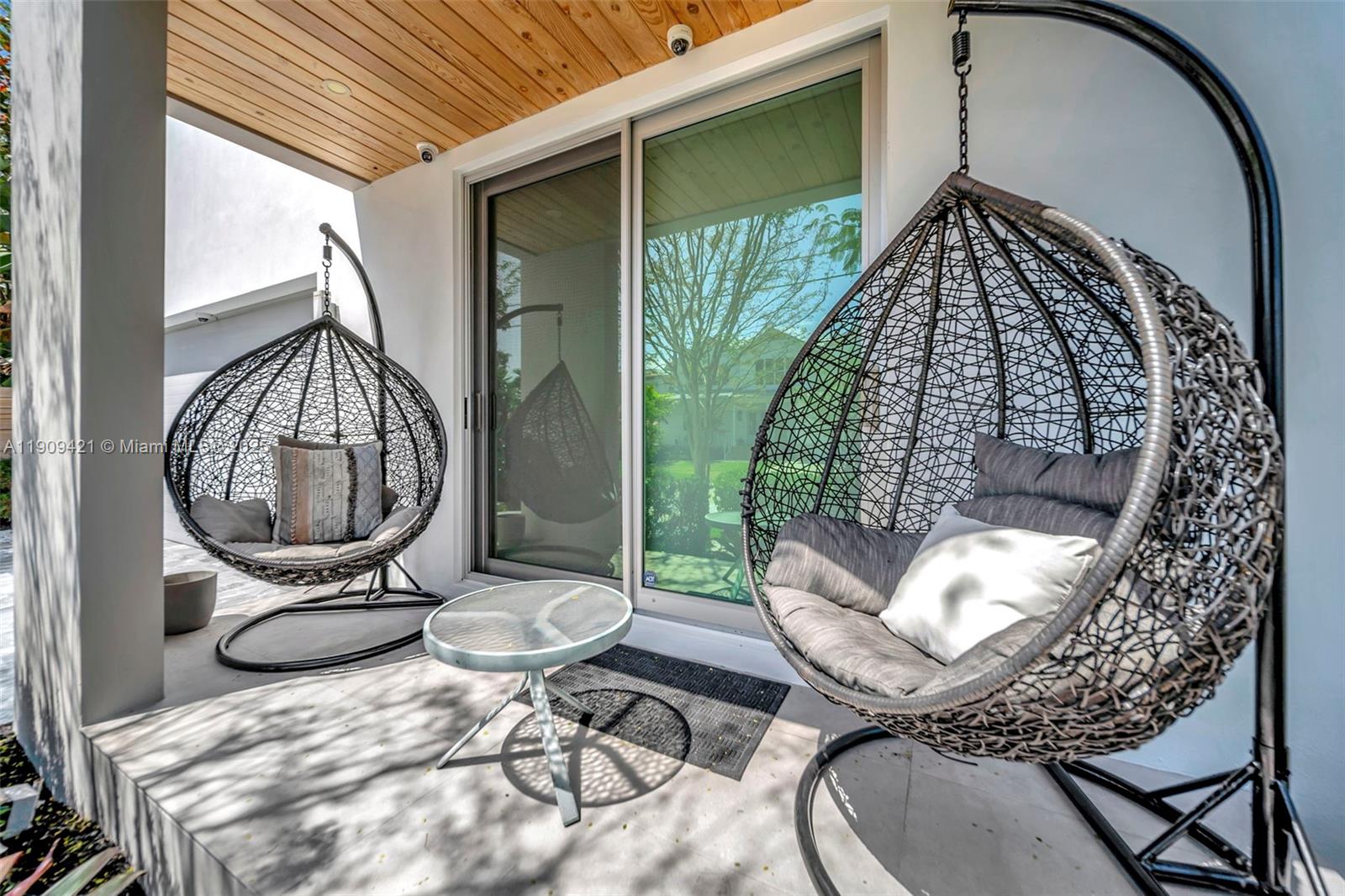 VICTORIA PARK CORR AMEN P - Residential Lease