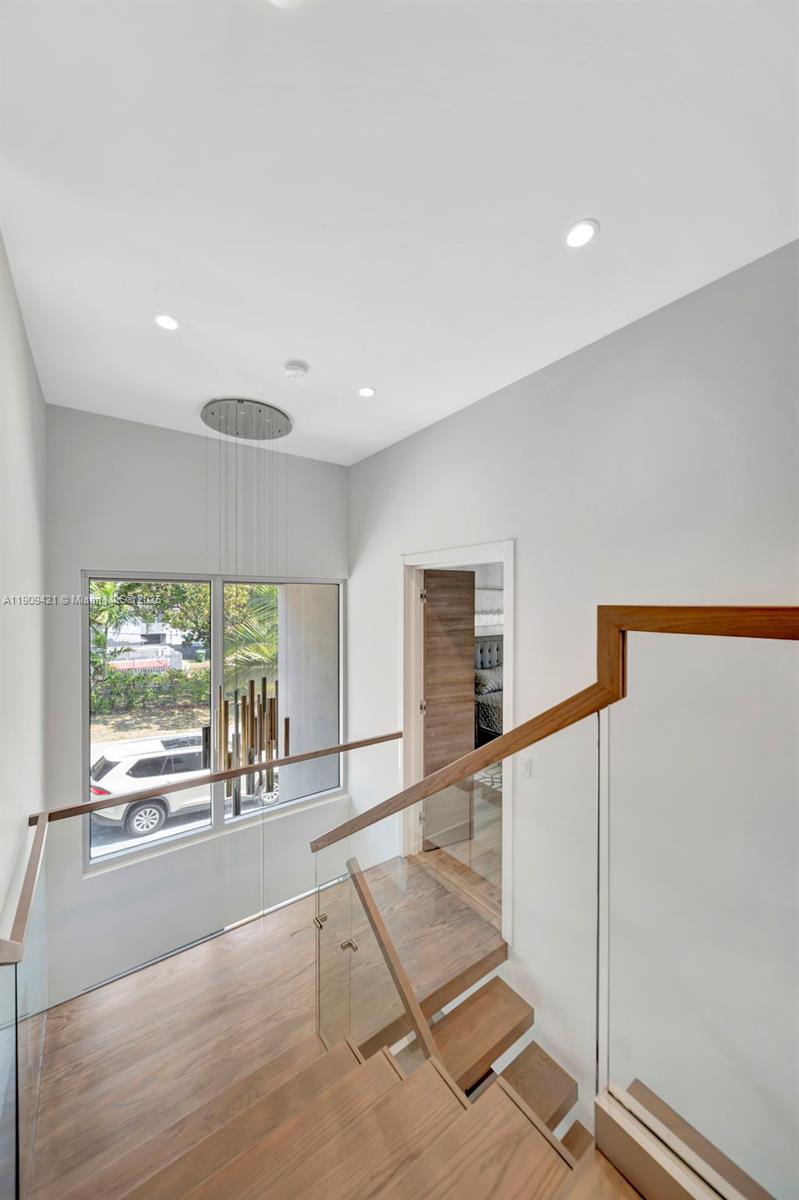 VICTORIA PARK CORR AMEN P - Residential Lease