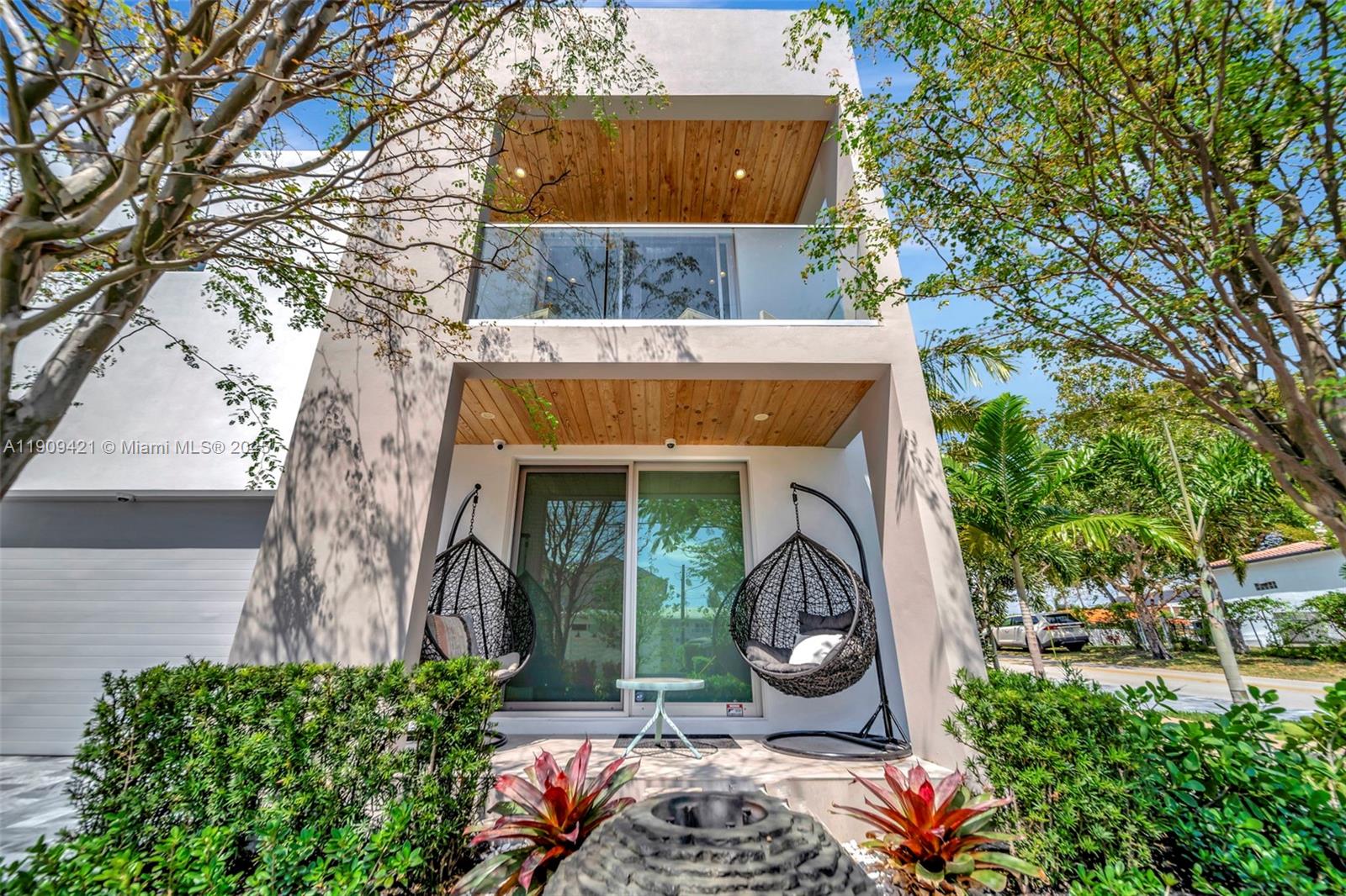 VICTORIA PARK CORR AMEN P - Residential Lease