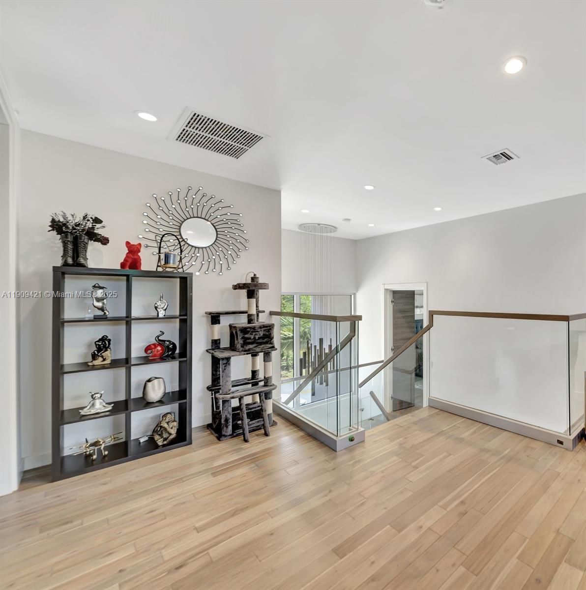 VICTORIA PARK CORR AMEN P - Residential Lease