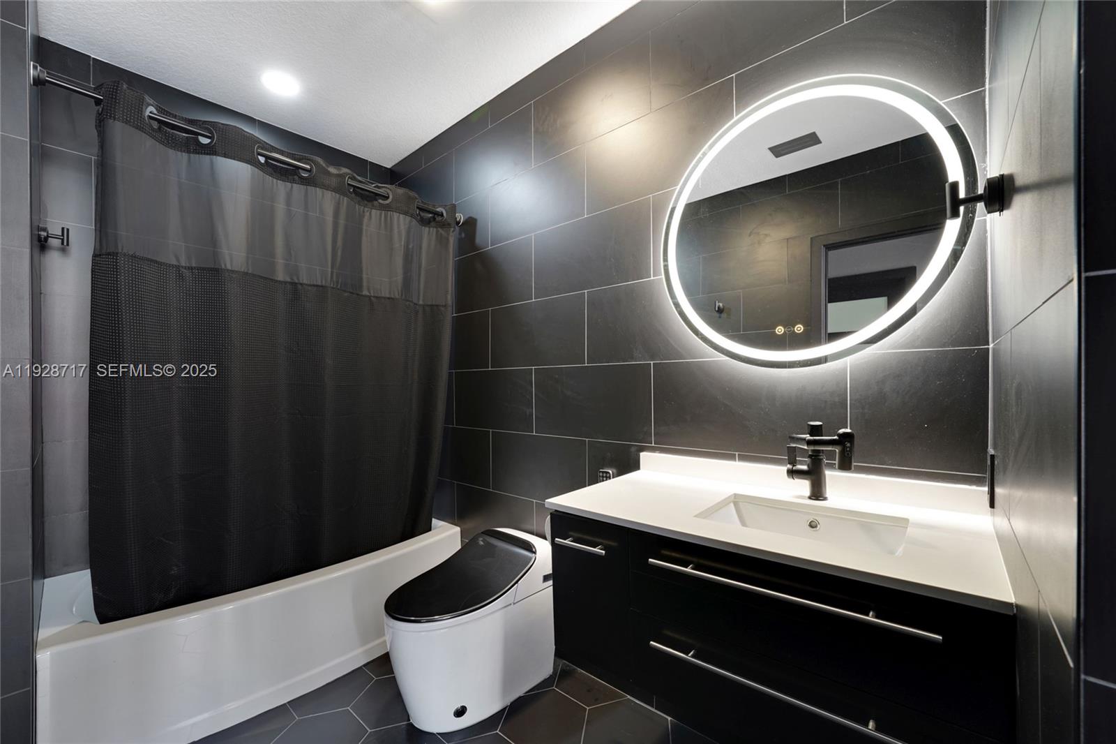 RESIDENCES OF BELMONT AT - Residential Lease