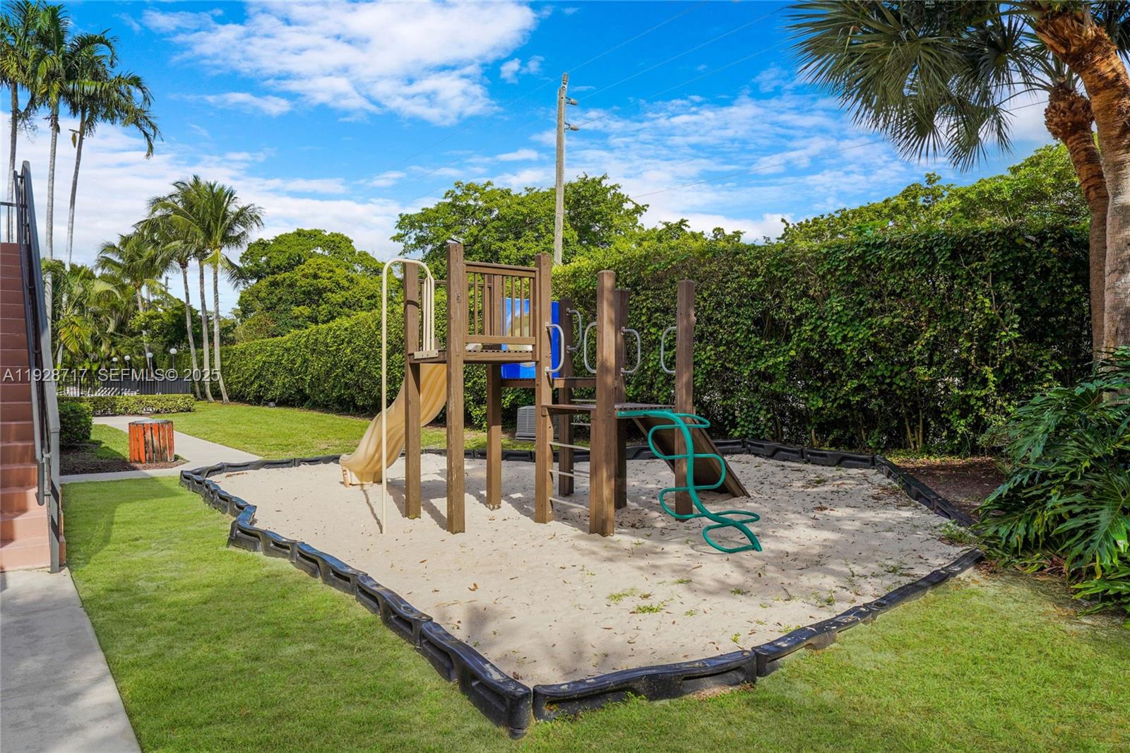 RESIDENCES OF BELMONT AT - Residential Lease