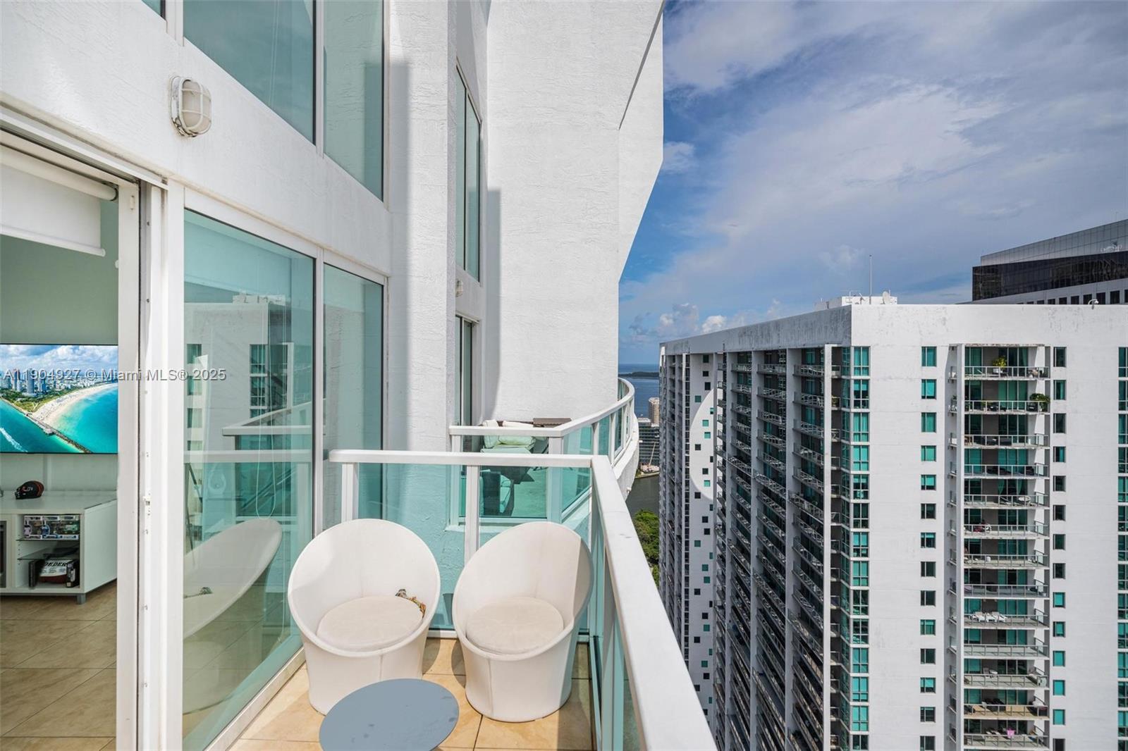 BRICKELL ON THE RIVER S T - Residential Lease