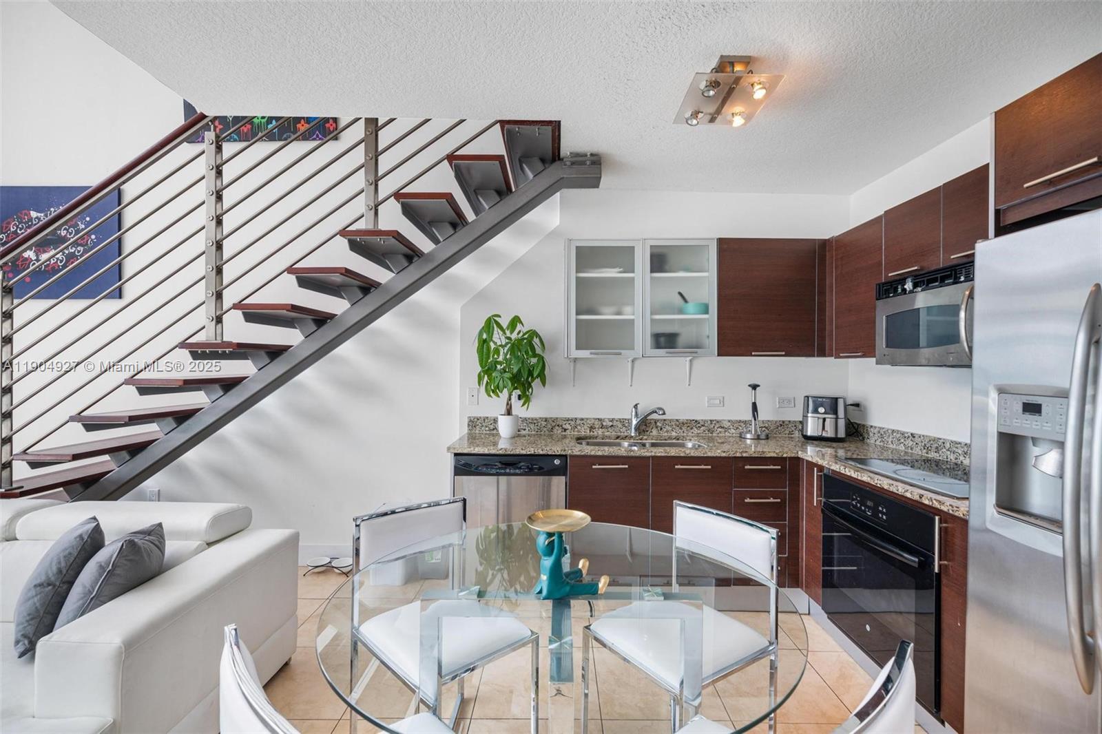 BRICKELL ON THE RIVER S T - Residential Lease