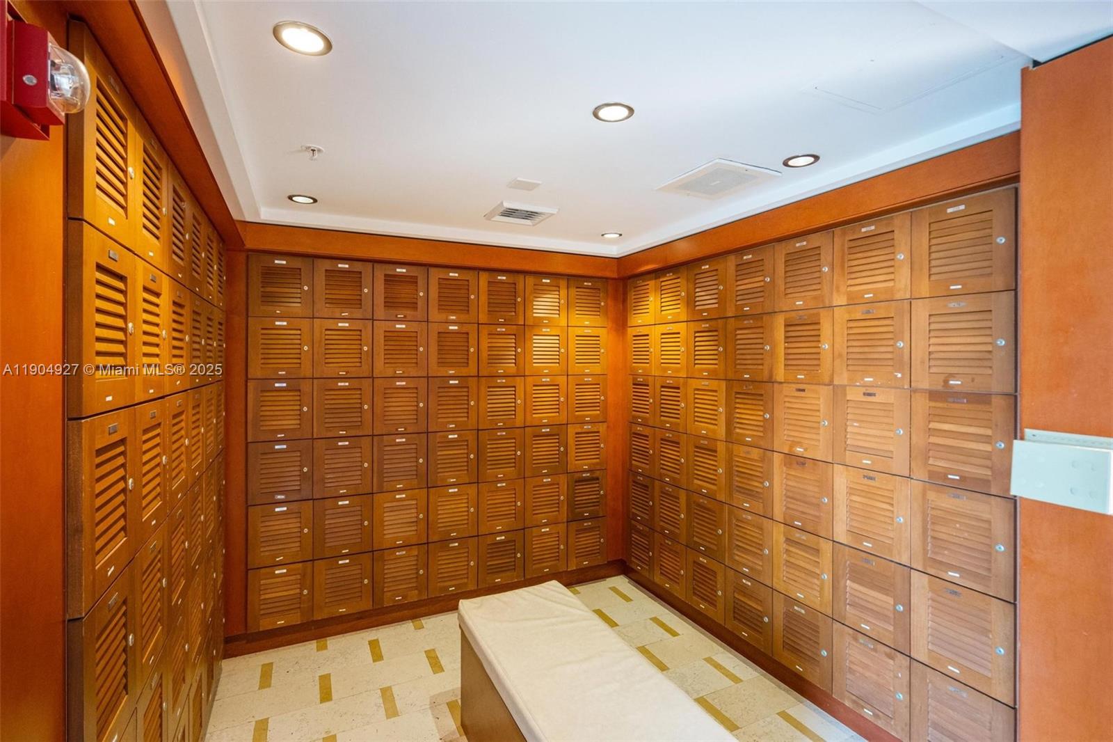 BRICKELL ON THE RIVER S T - Residential Lease