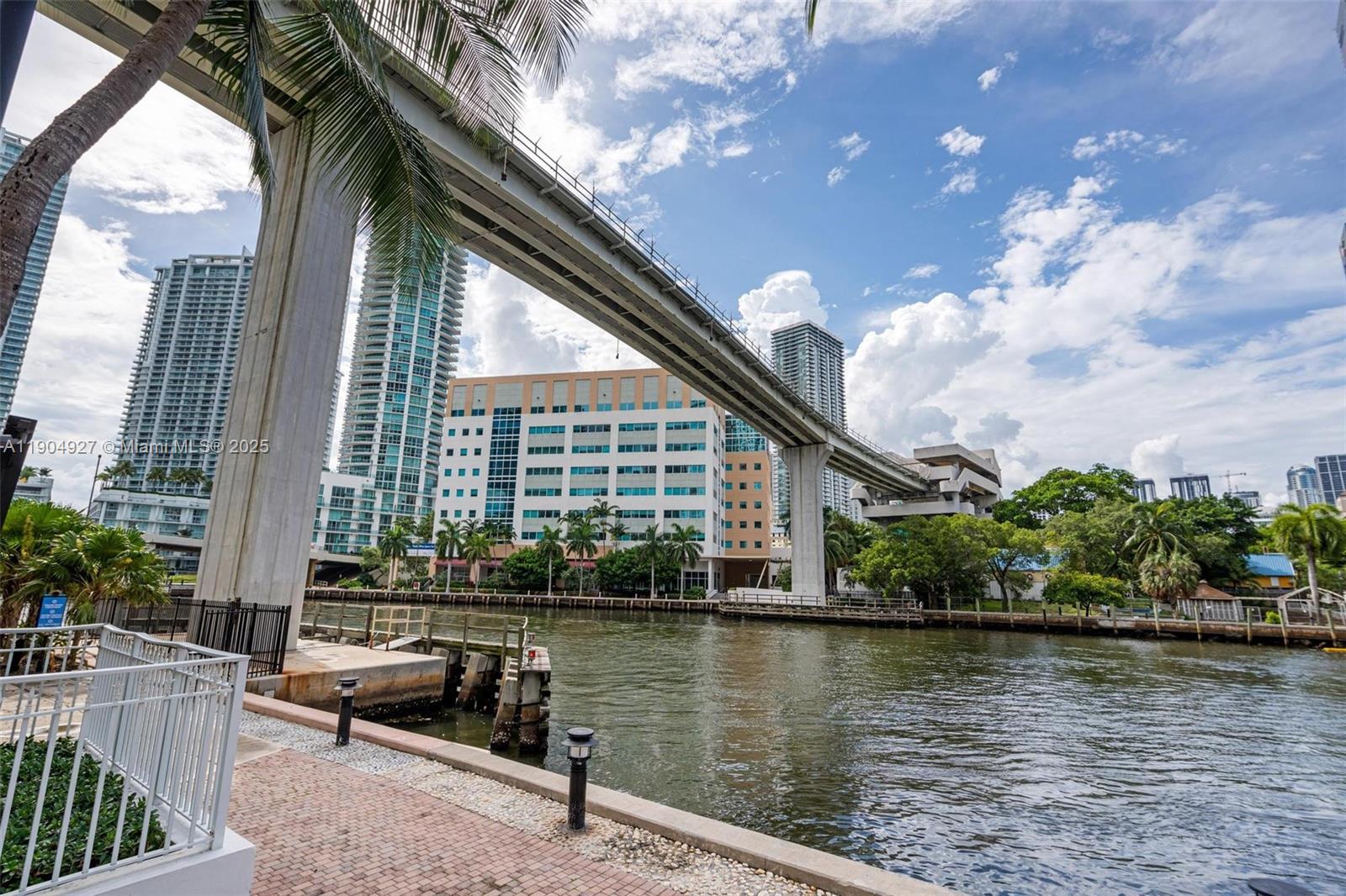 BRICKELL ON THE RIVER S T - Residential Lease