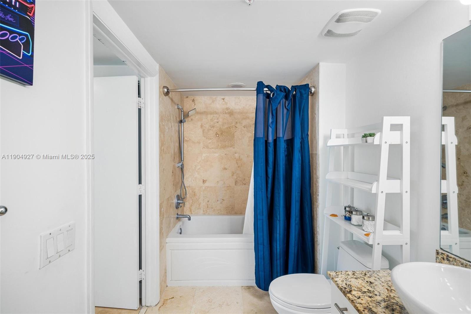 BRICKELL ON THE RIVER S T - Residential Lease