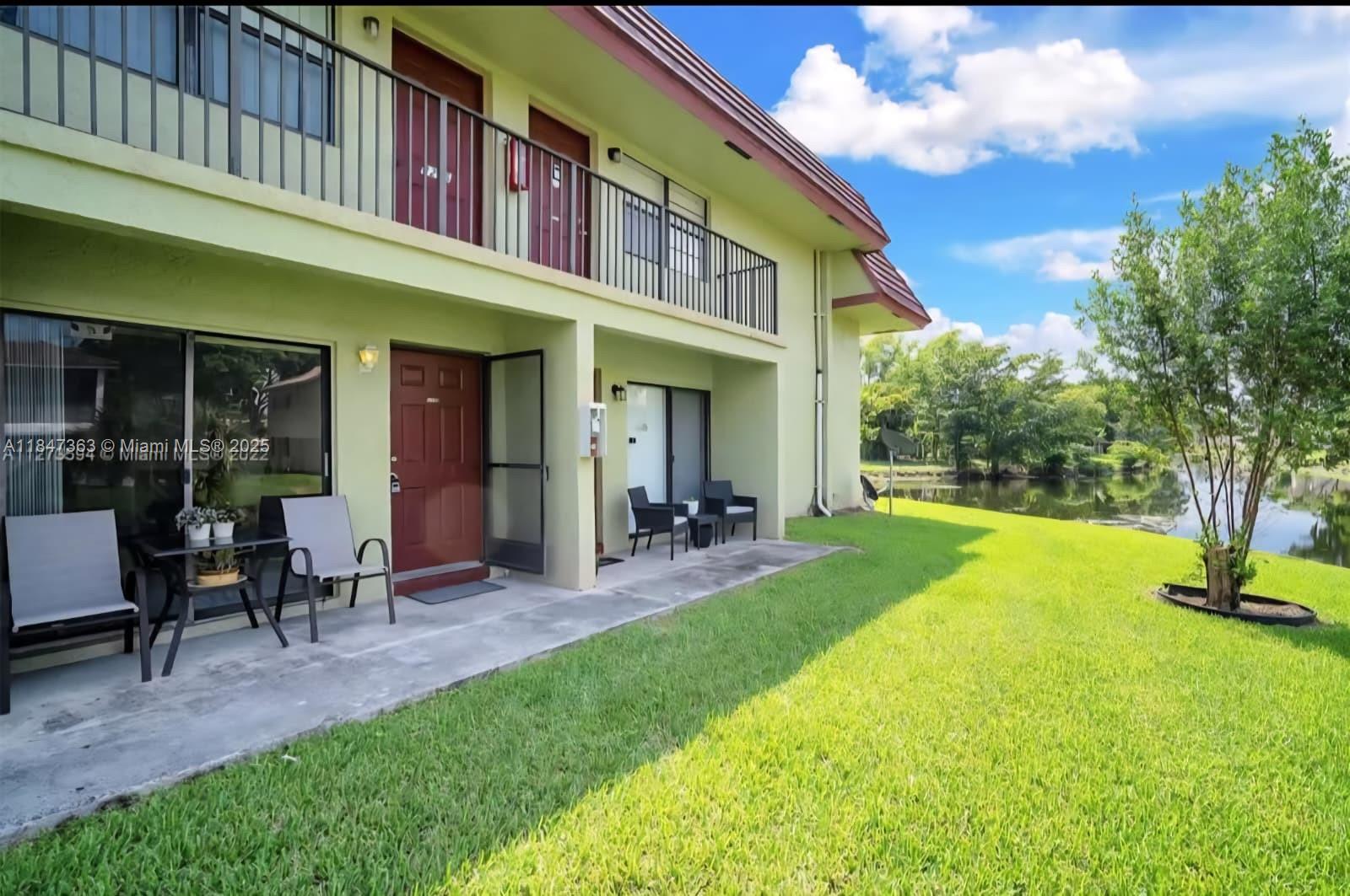 Beautiful corner unit in the First Floor. 2 bedroom, 2 bath in Spring ParK with front water view. Washer and Dryer in the unit, Nice Upgrade Kitchen with granite counter tops & back splash, stainless steel appliaces. Unit is empthy and vacant. All ages welcome. 650 credit score. Need to apply to the association thats take 2 or 3 weeks.