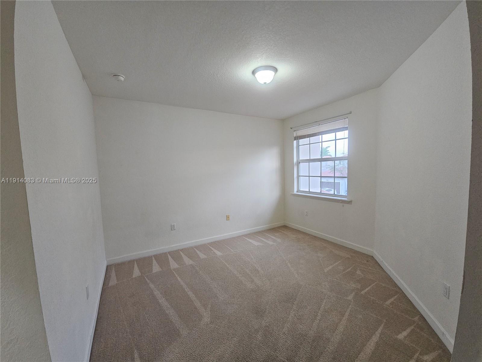 DORAL ISLES NORTH SEC TWO - Residential Lease