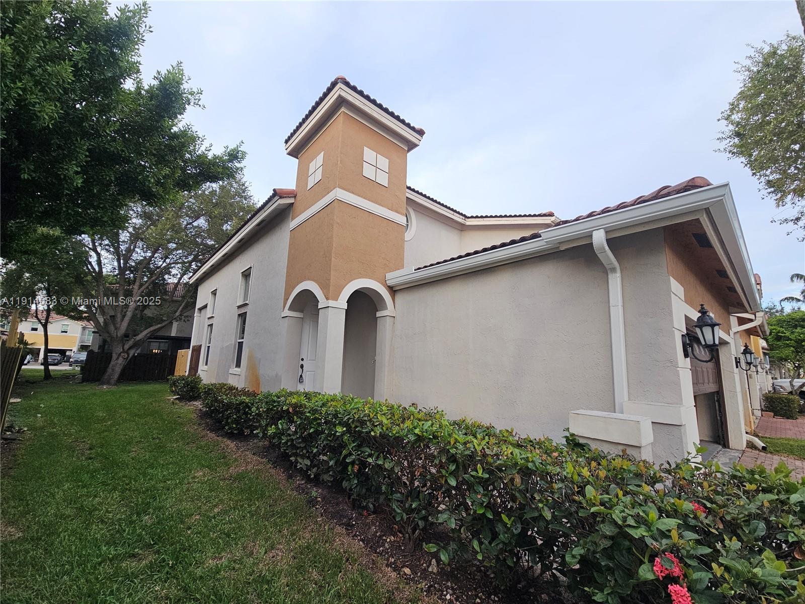 DORAL ISLES NORTH SEC TWO - Residential Lease