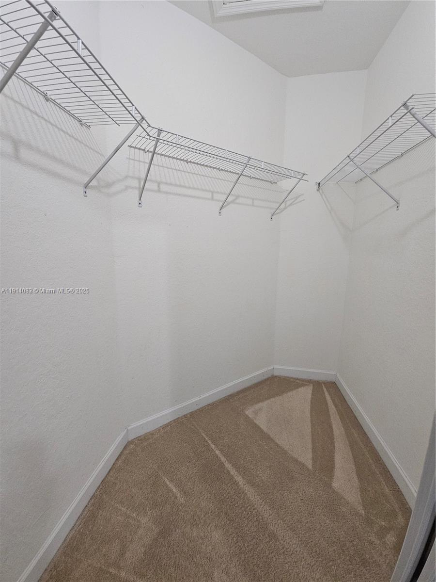 DORAL ISLES NORTH SEC TWO - Residential Lease