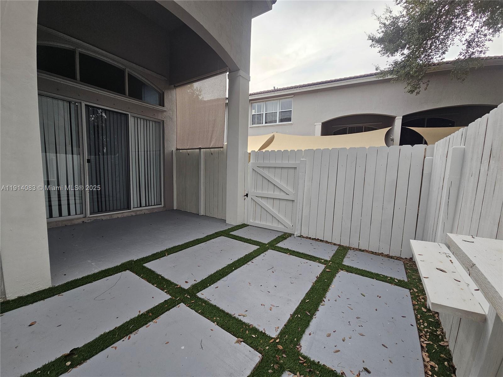 DORAL ISLES NORTH SEC TWO - Residential Lease