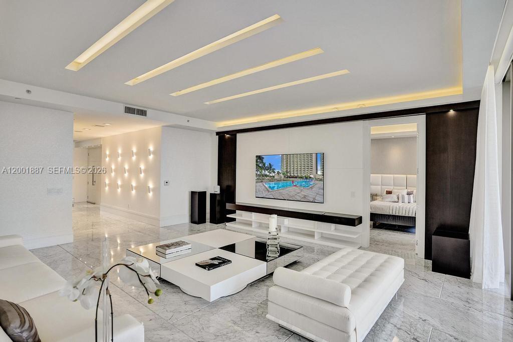 BAL HARBOUR NORTH SOUTH C - Residential Lease