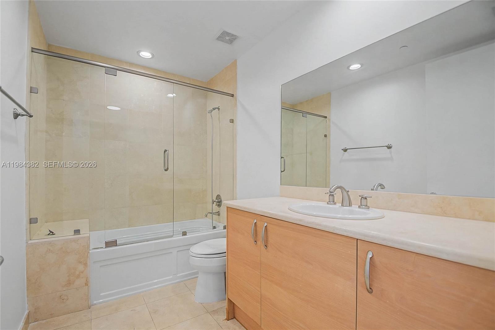 RESIDENCES - THE BATH CLUB - Residential