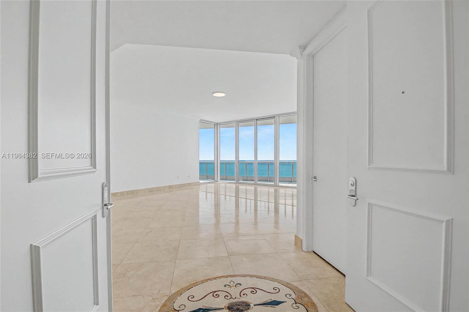 RESIDENCES - THE BATH CLUB - Residential