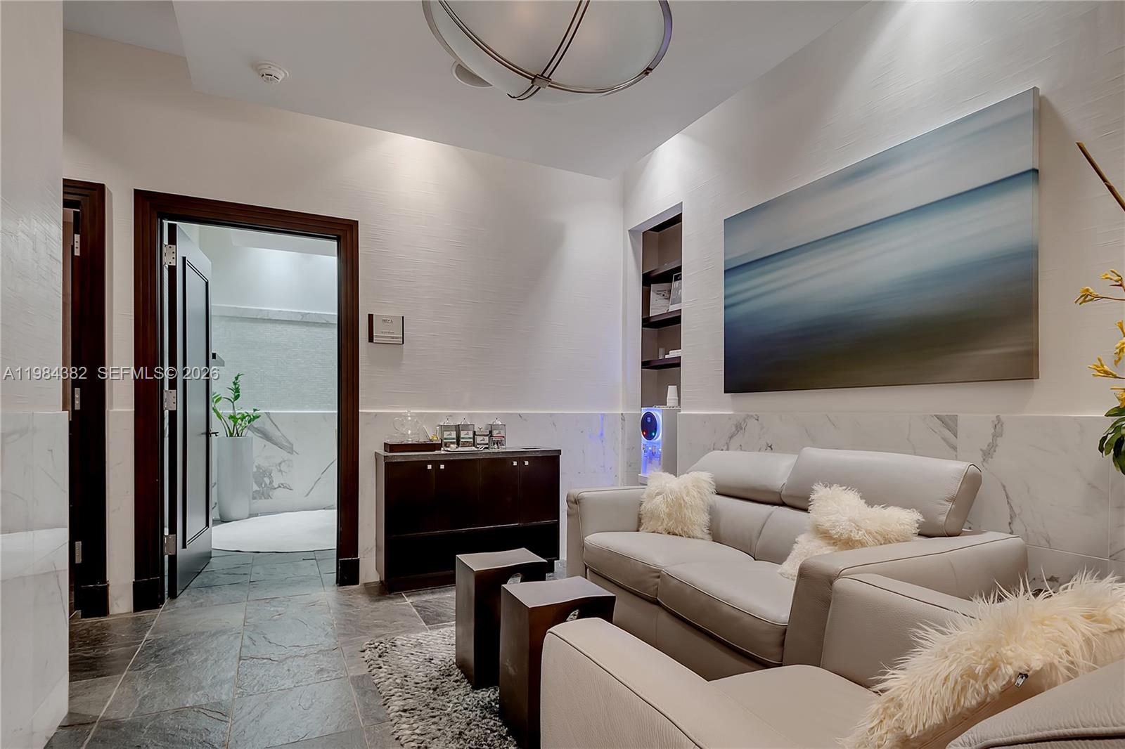 RESIDENCES - THE BATH CLUB - Residential