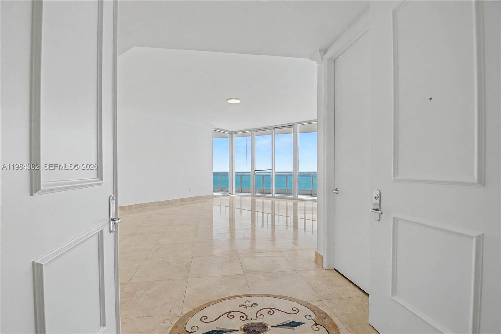 RESIDENCES - THE BATH CLUB - Residential