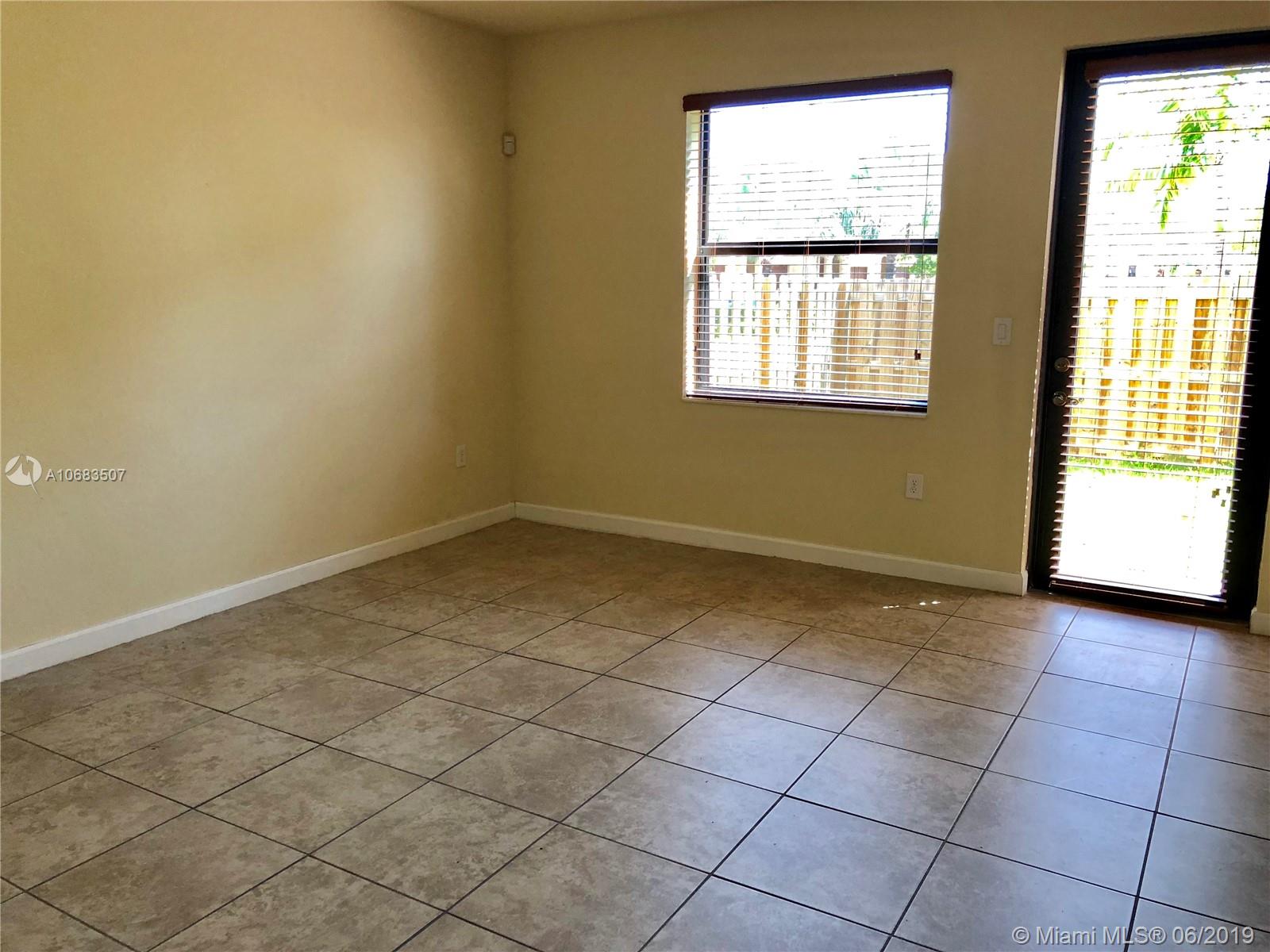 SILVER PALM WEST - Residential