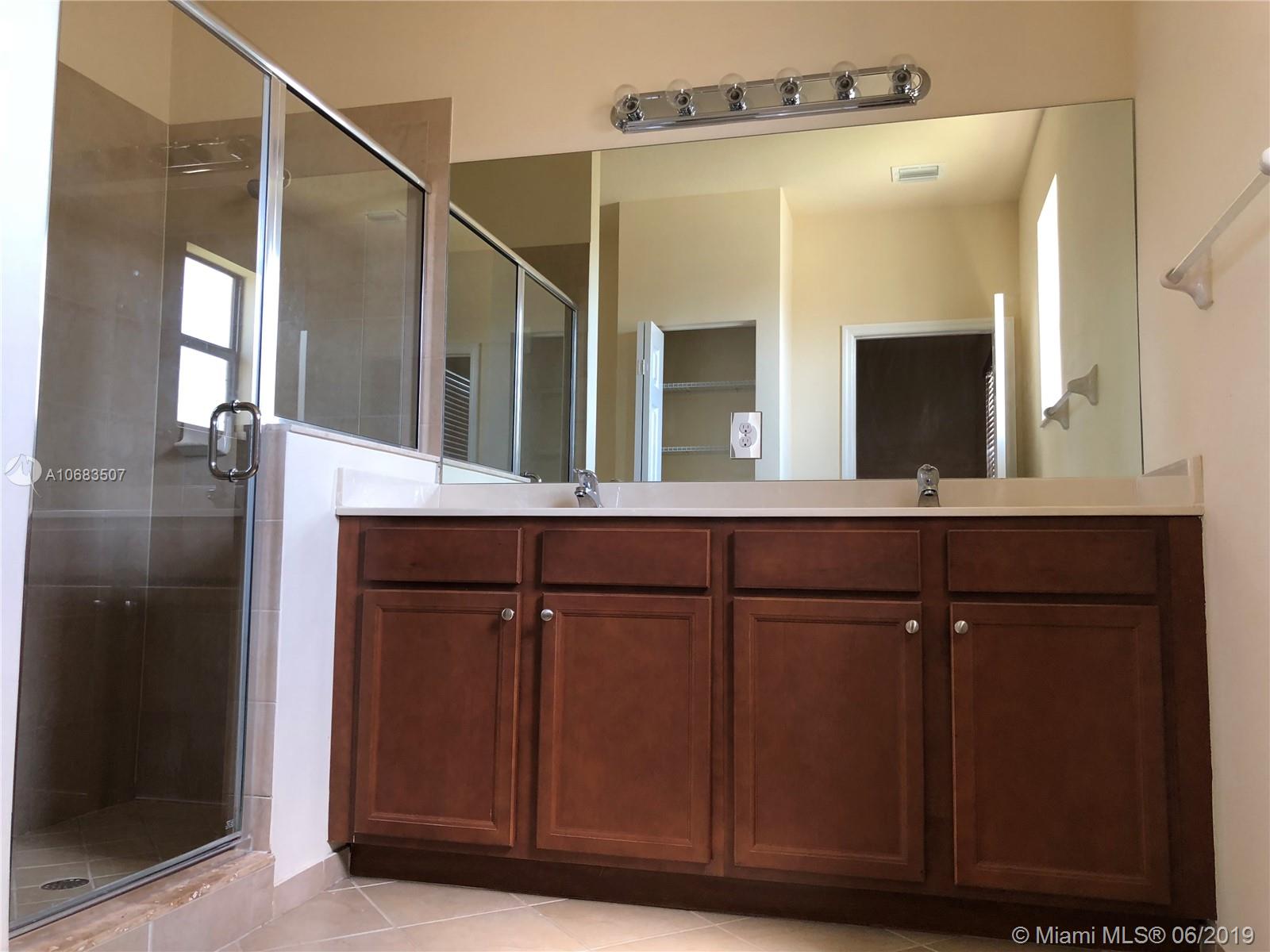 SILVER PALM WEST - Residential